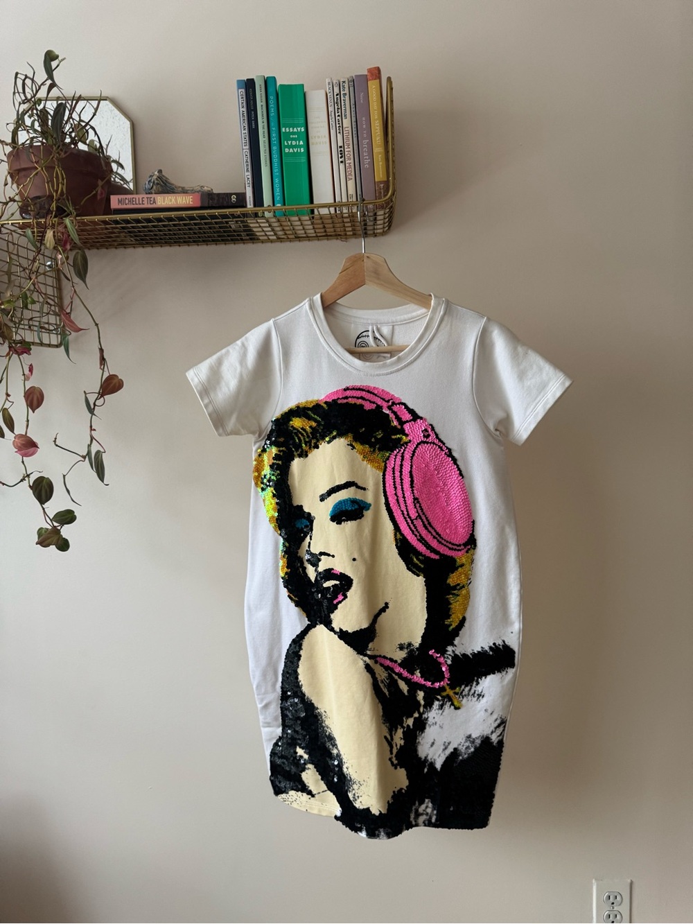 House of Mua Mua Sequin Portrait T-Shirt Dress